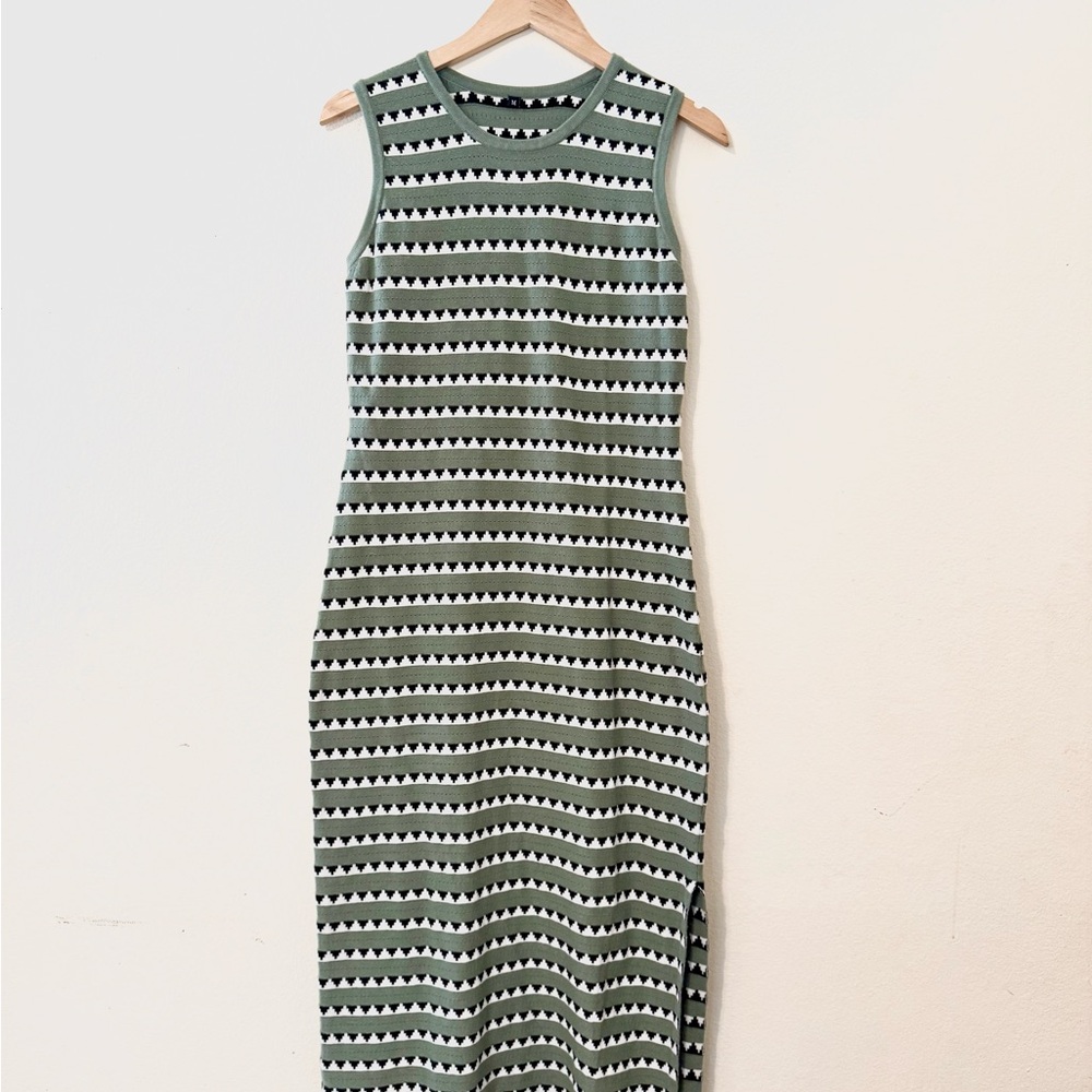 Source Unknown Green and White Sheath Midi Dress